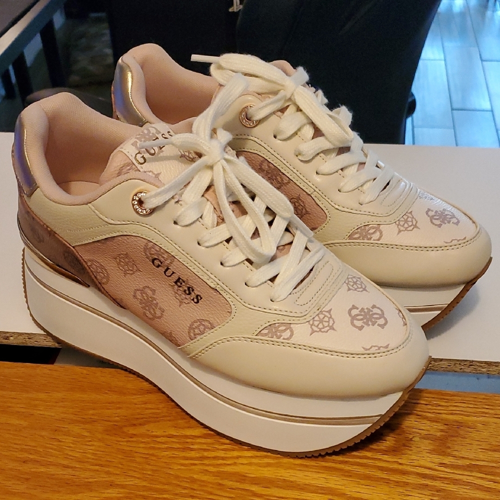 Guess Sneakers